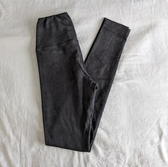 Aritzia Wilfred Free Daria Pant, Dark Charcoal Suede - Picture 2 of 4